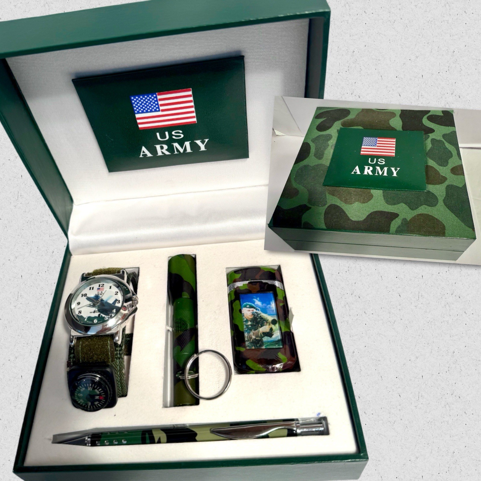 2000s US ARMY 40mm Camo Watch, Compass, 3D-Morph Lighter, Pen & Flashlight Set