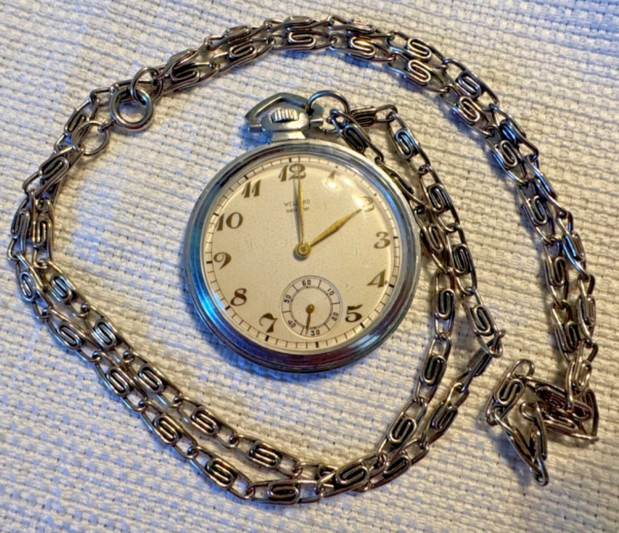 Vintage Welsbro 1940s Shock Proof Pocket Watch Swiss Art Deco RUNNING/WORKS