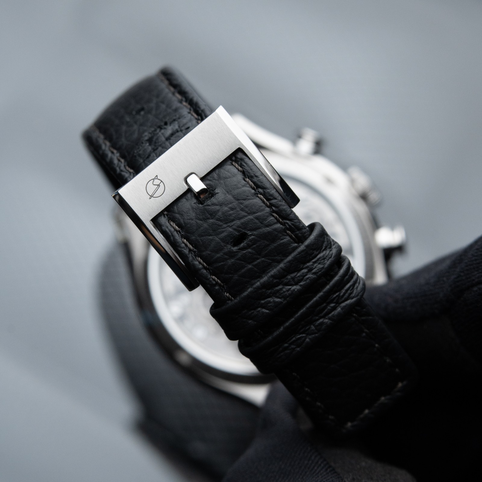 Singer Reimagined Heritage Chronograph 8/2025 Piano Black Dial 38.8 Manual Watch