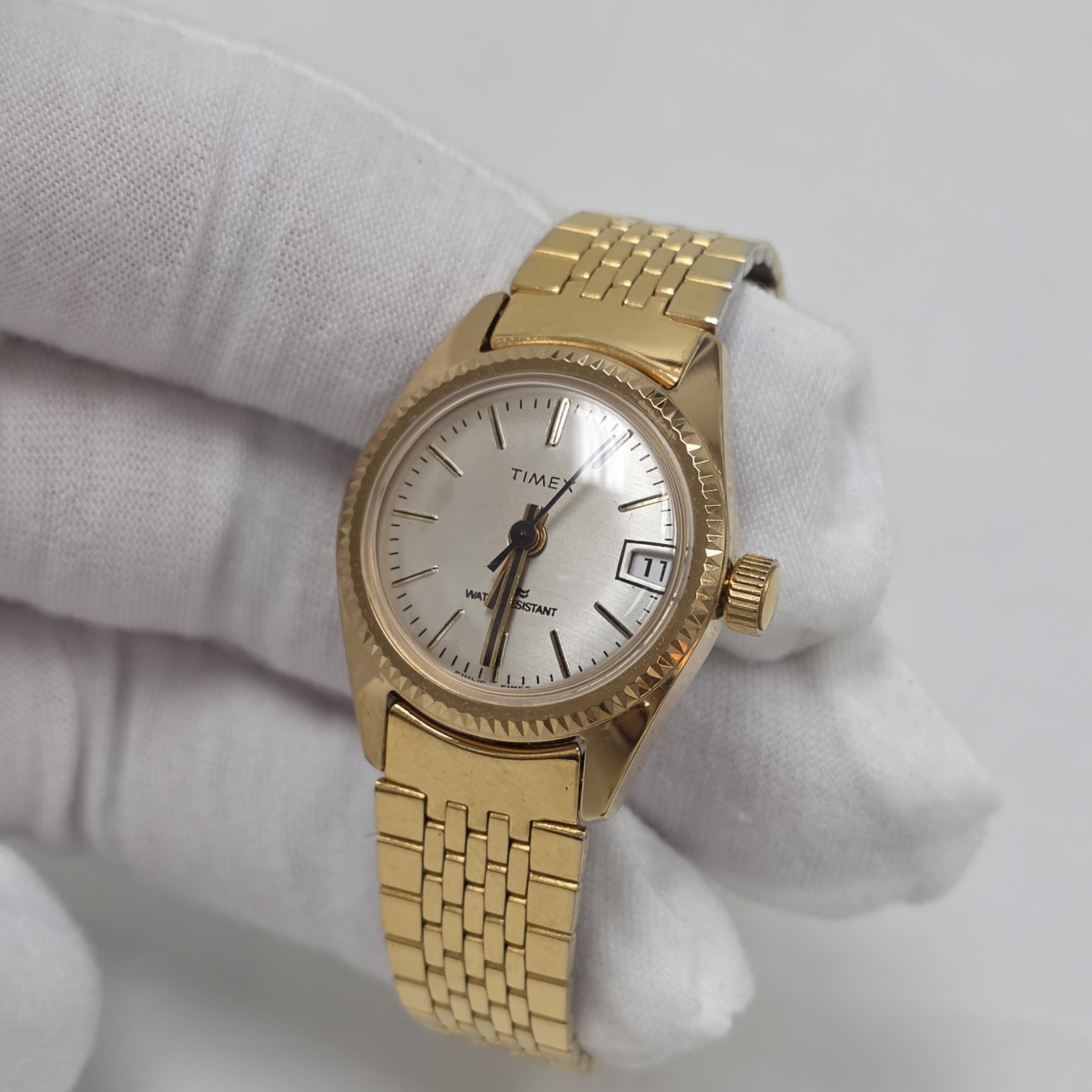 Vintage Timex Philippines Ladies Mechanical Wind Up Date Just Watch Working