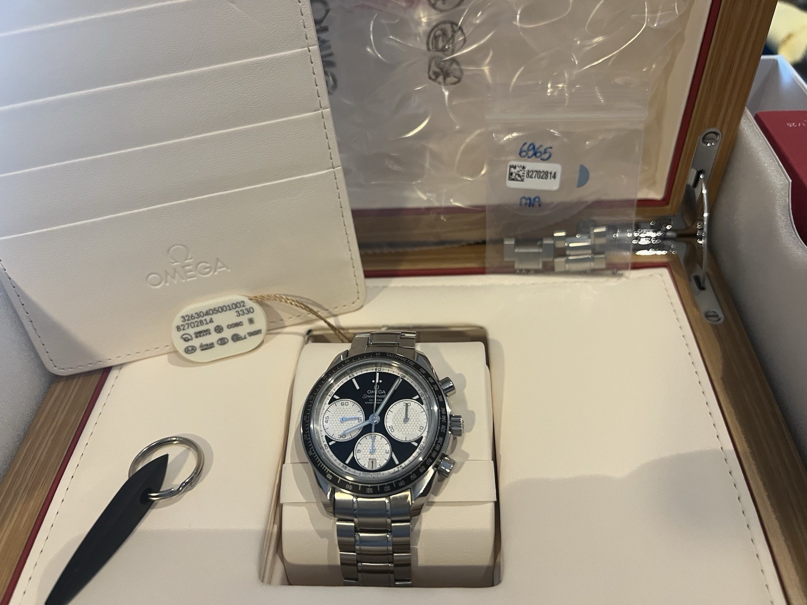 OMEGA Speedmaster Racing Chronograph Reverse Panda 40mm +Extra OMEGA Nato Strap