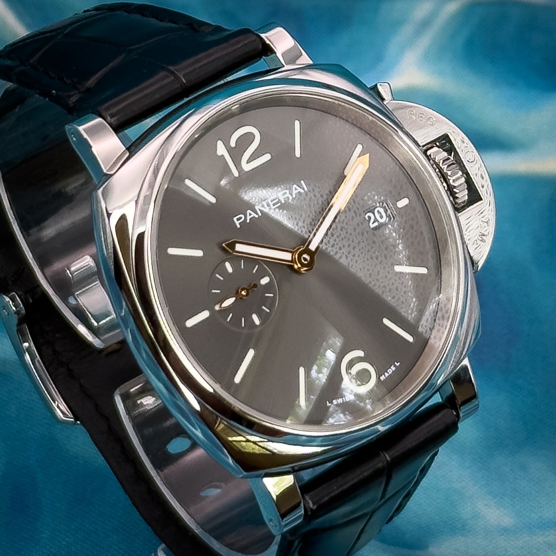 2025 Panerai Luminor Due – 42mm – Sunbrushed Grey Dial – PAM01250 – Full Set