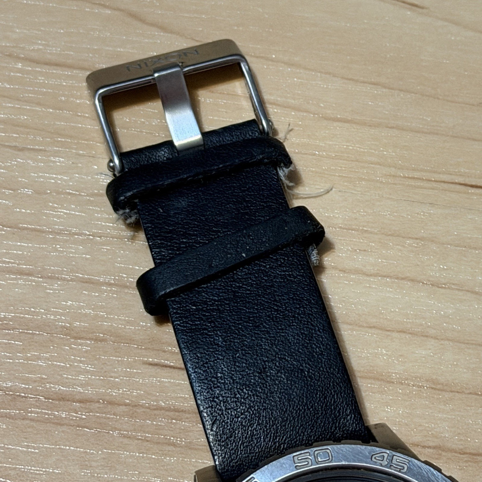 Nixon The 51-30 Chrono Simplify Leather Chronograph Men’s Analog Watch RUNS READ