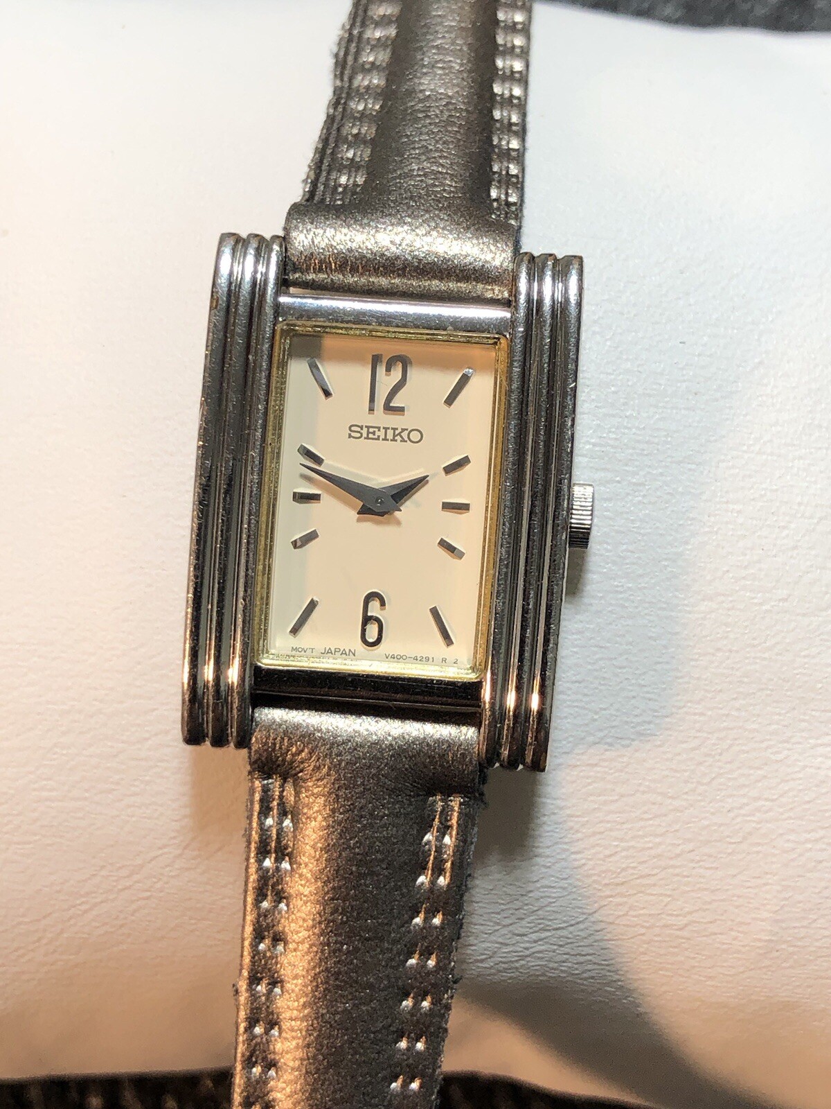 Vintage Seiko Women’s Rectangle Tank Silver Tone V400 Watch New Band/Battery