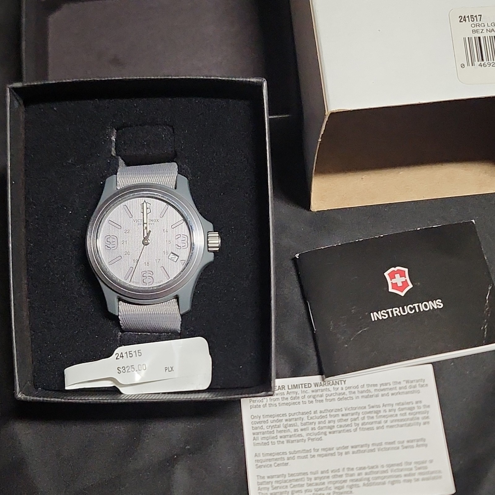 Victorinox Swiss Army Grey Watch 241515