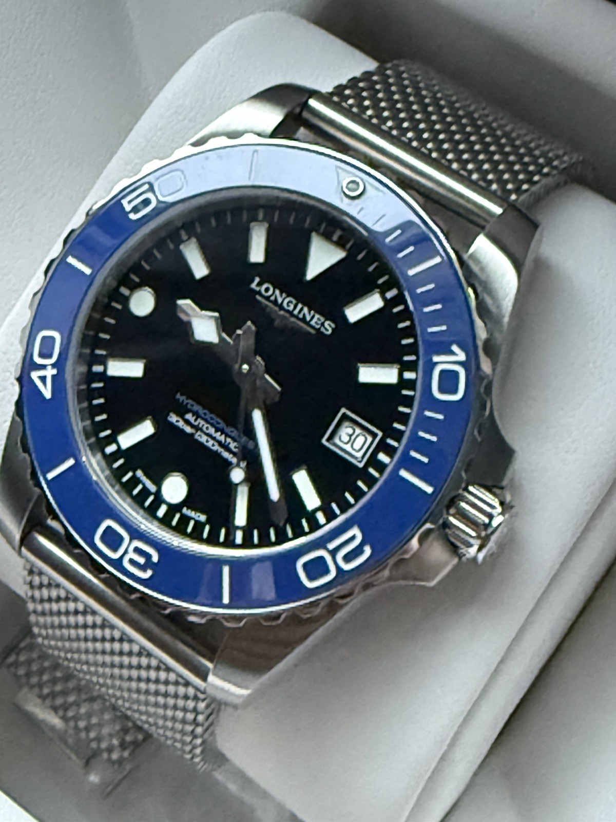 Longines HydroConquest 39mm Automatic Black Dial Blue Bezel Date 300m Box