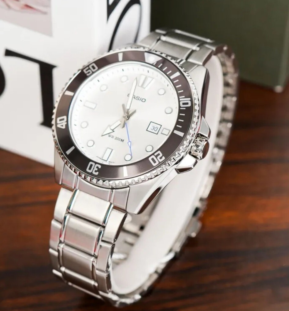 Casio MDV-107D-7A Silver Gray Analog Stainless Steel Quartz Men’s Sporty Watch