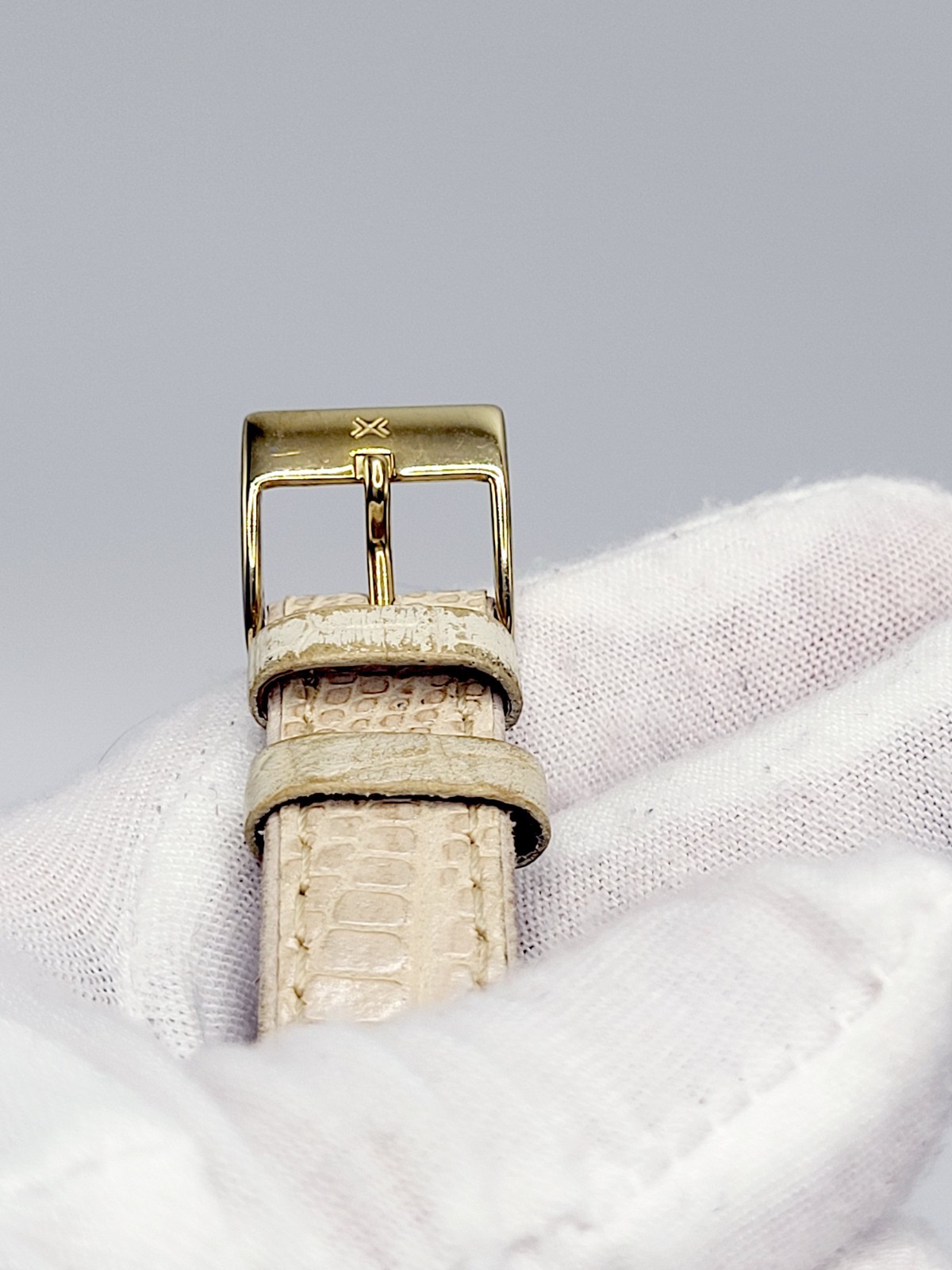 28mm Skagen MK348SGLT8B Mother of Pearl Dial Beige Leather Strap Women’s Watch