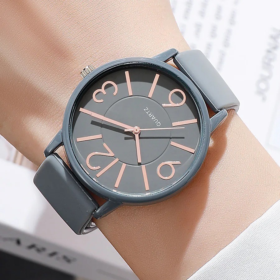 Women’s Casual Soft Silicone Strap Round Analog Quartz Wrist Watch Waterproof