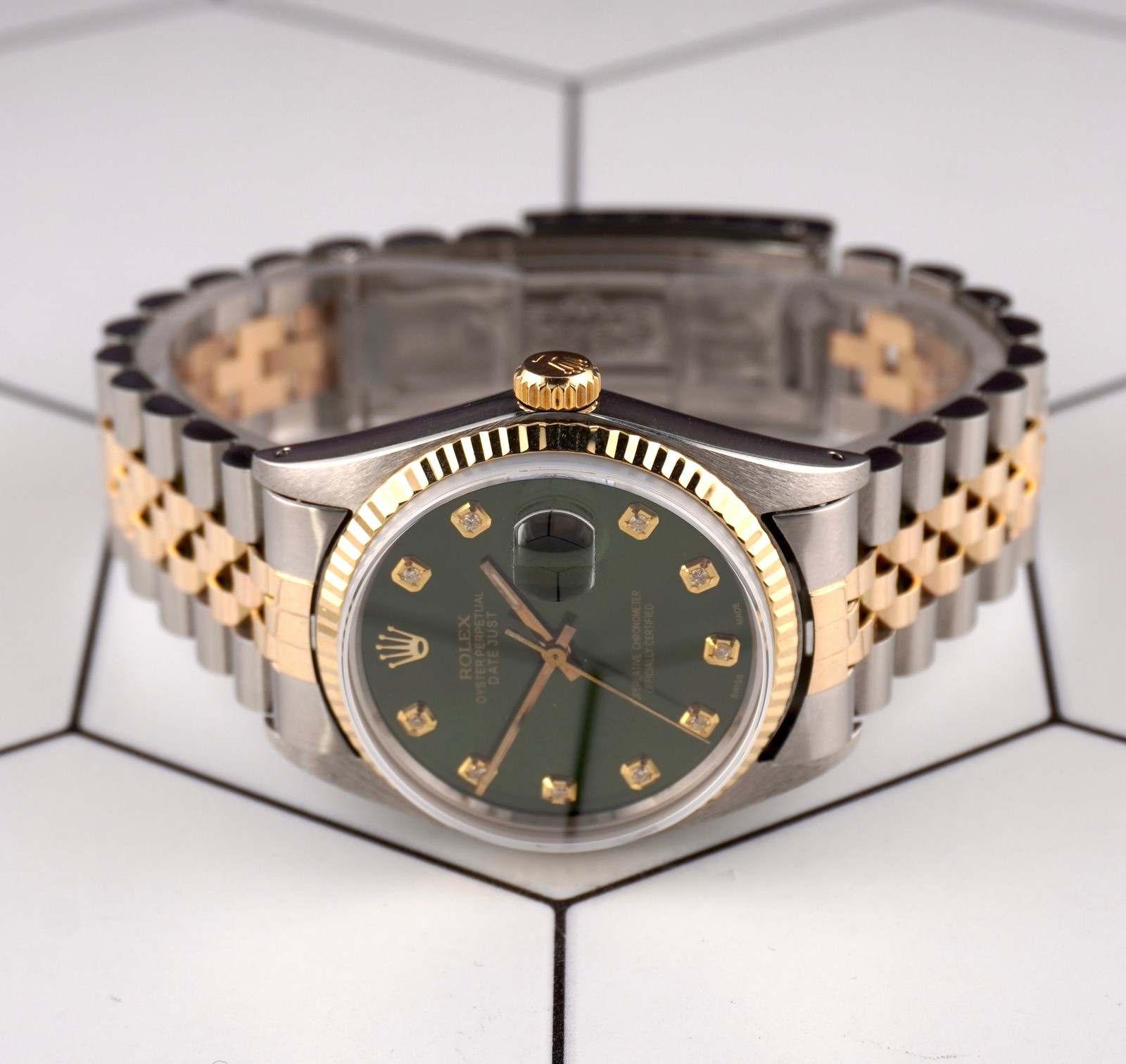 Rolex Datejust 36mm Yellow Gold Fluted Green Diamond Dial Jubilee Watch
