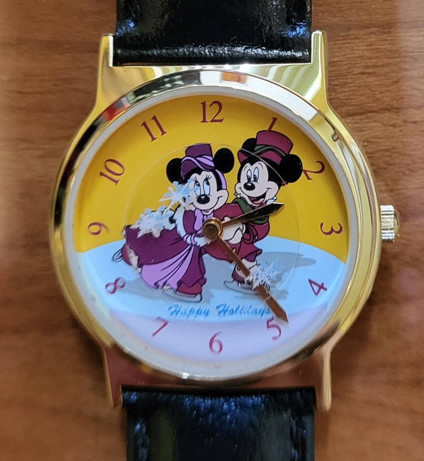 DISNEY Watch Mickey & Minnie Mouse 1998 Cast Holiday Celebration