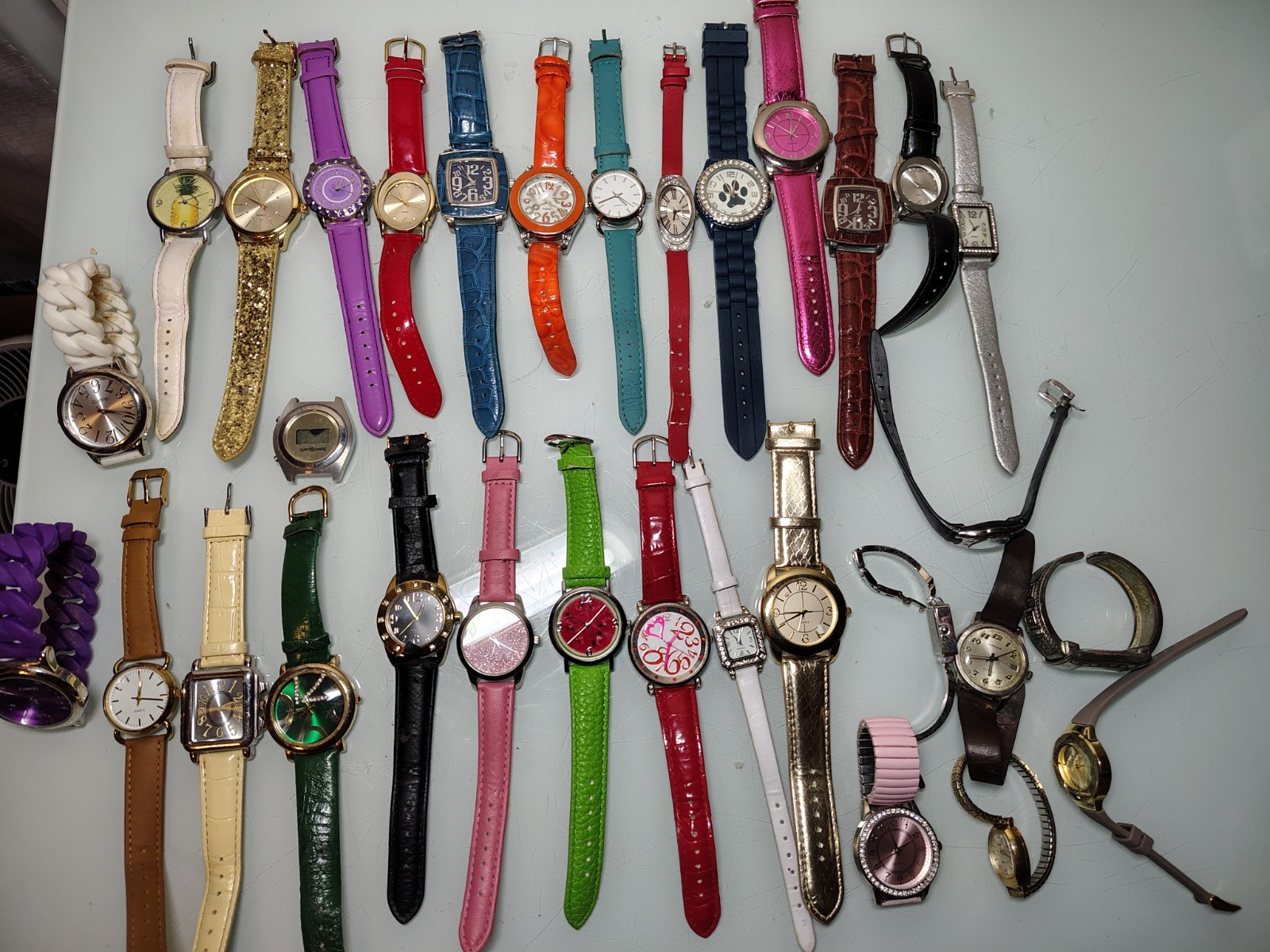 31 Watches Vintage & Modern Watch Lot – Timex Electric, Fashion Watches – As Is