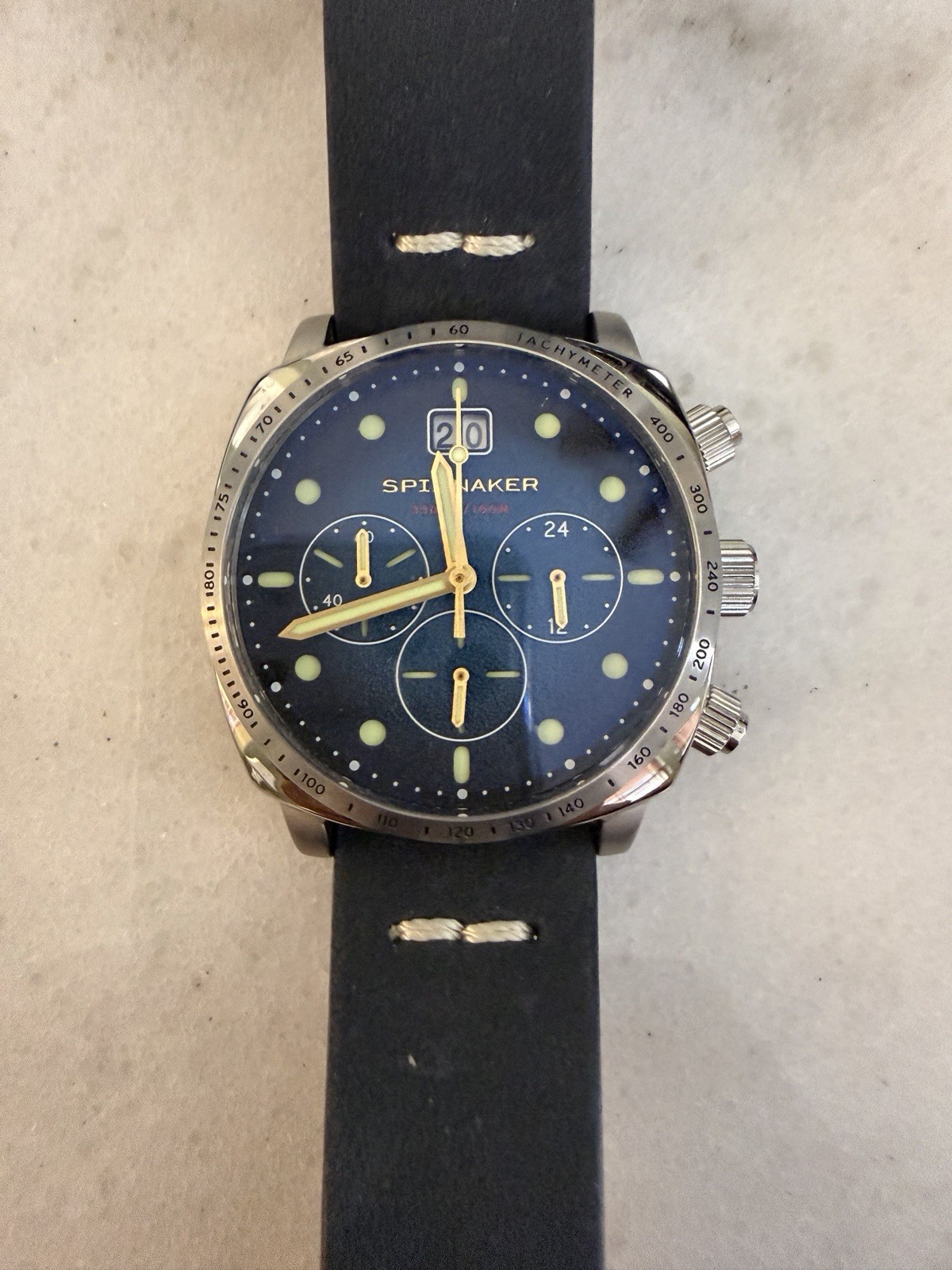 Spinnaker Hull Chronograph (SP-5068-03), 42mm case BIG Date VK73 Movement Blue!!