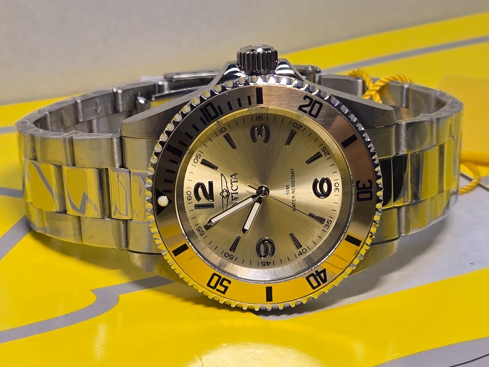 Invicta Specialty Rowan Mens Watch – 40mm – Champagne Dial / Bezel Stunning! New