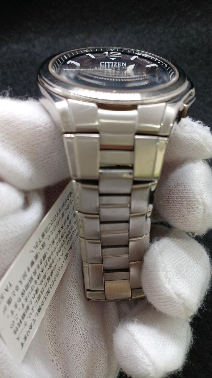 CITIZEN H410-T003788 Solar Radio Controlled Watch Used