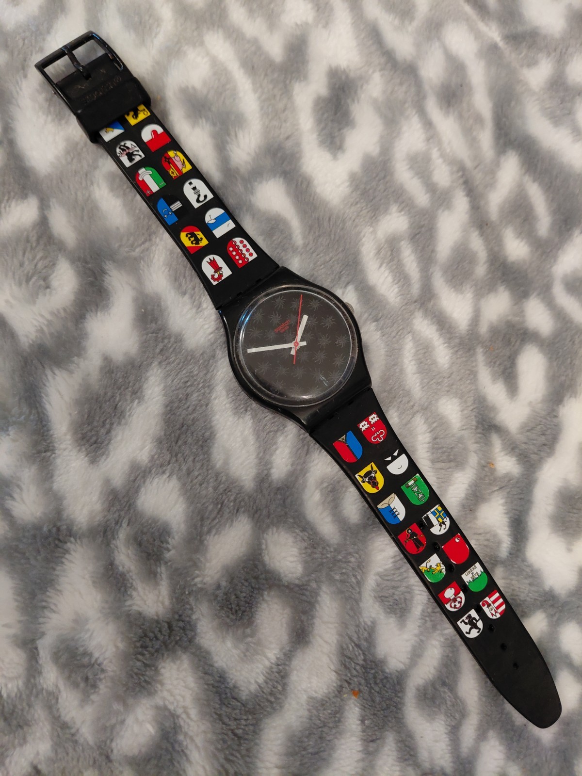 RARE Swatch D’Schwizer Watch Swiss Humor 2012 Limited Edition Coat of Arms