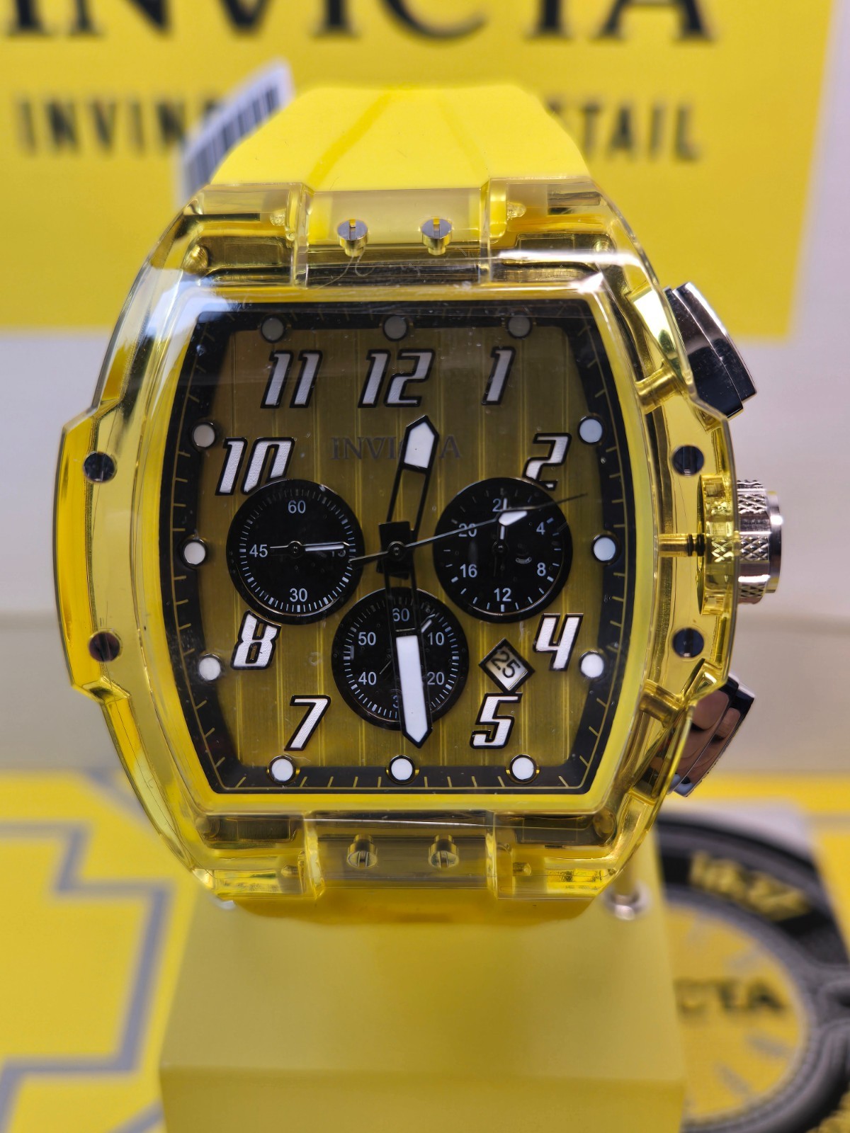Invicta Special Edition Replica Racing Car w/ S1 Rally Watch & Autographed Hat!!