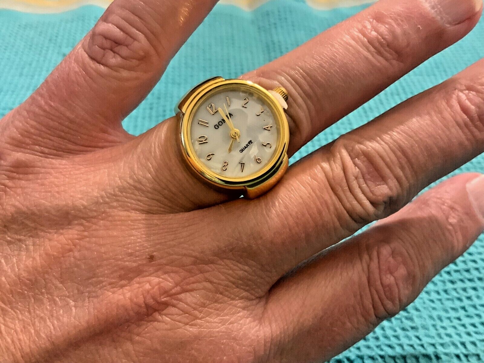 GOMIA Ring Watch
