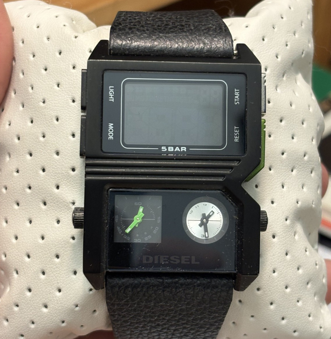 White Diesel DZ 7173 Digital and Analog Green and Black Watch With Box & Pillow