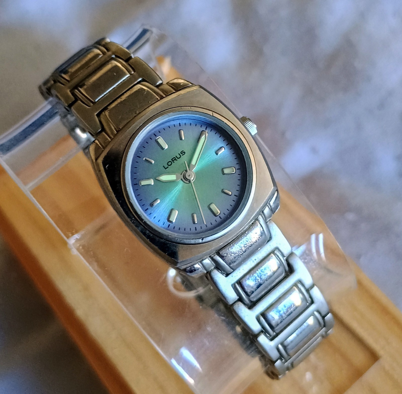 Lorus women’s silver-tone quartz watch square case LR0739 iridescent blue-green