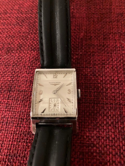 Vintage Longines Solid 14k Gold Men’s Swiss Dress Watch