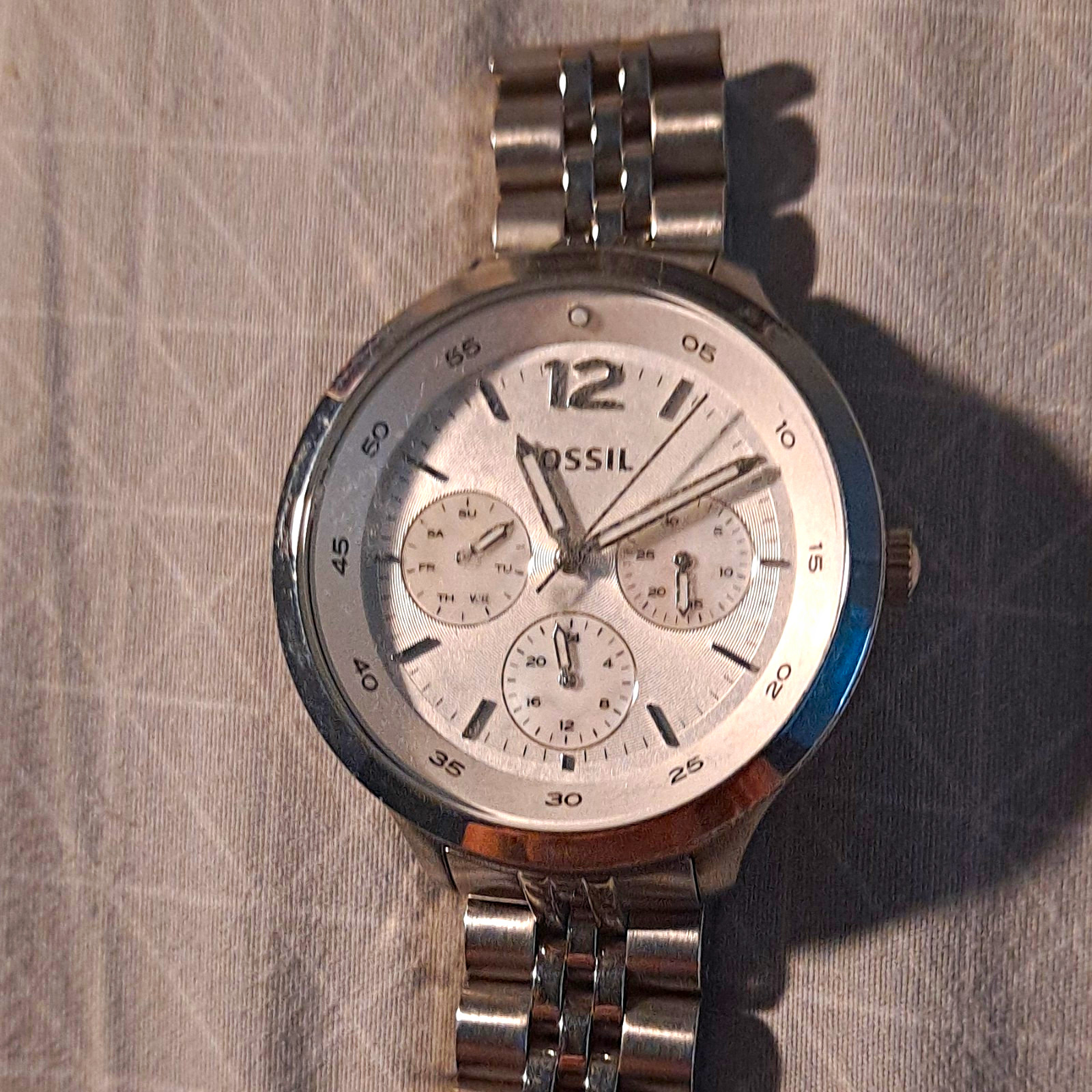 Fossil Women’s Silver-Tone Analog Quartz Watch, SS Bracelet, Day/24-Hr Dial
