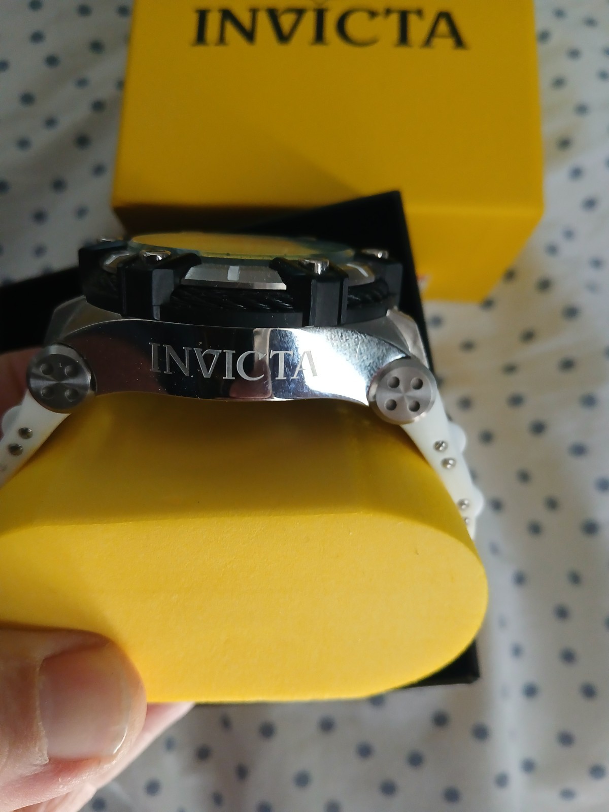 Invicta Bolt Chronograph Tachymeter Blue Dial White Silicone Strap Watch Box