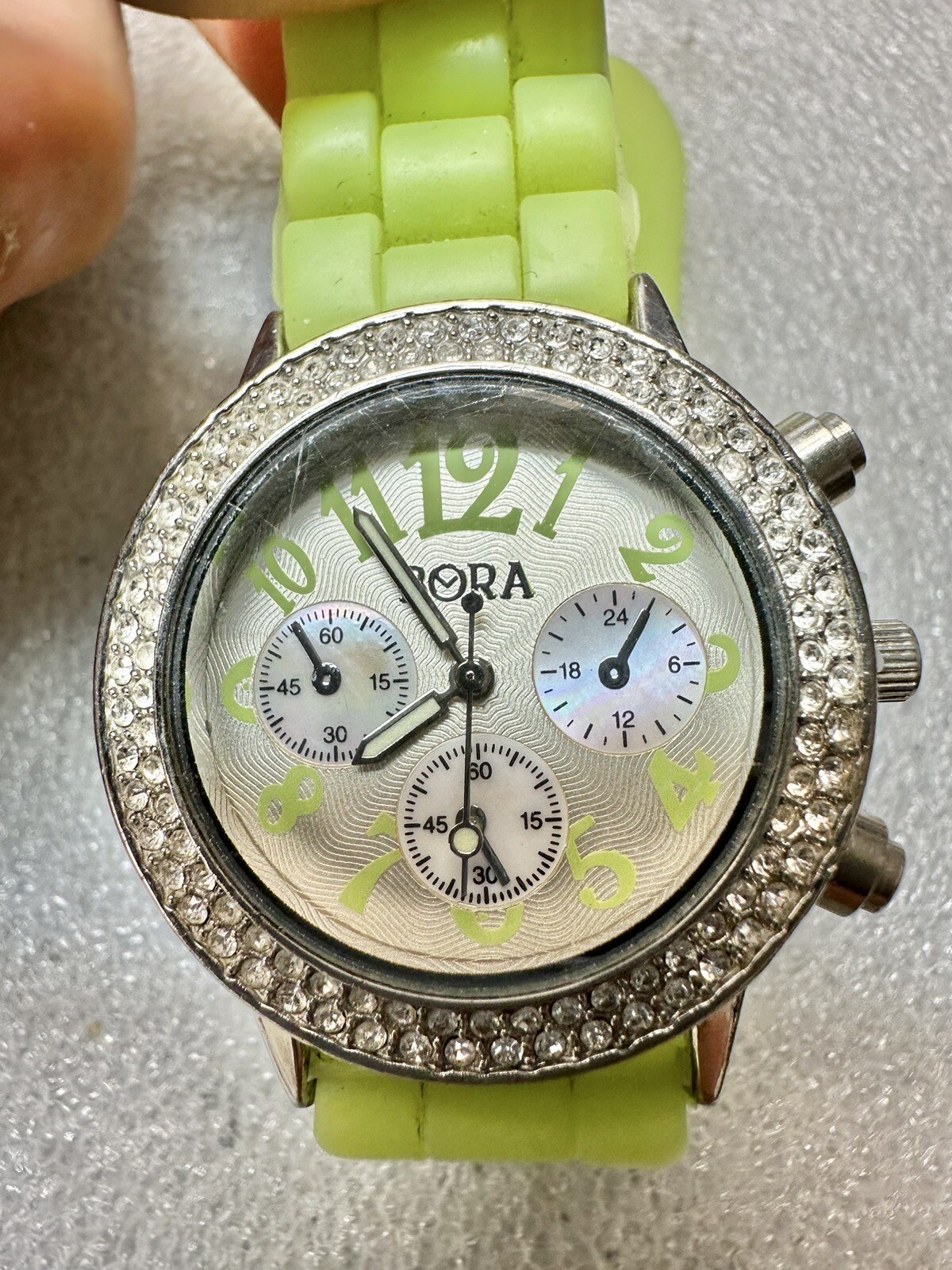 BORA working Analog Crystal Bezel Lime Green Silicon Band