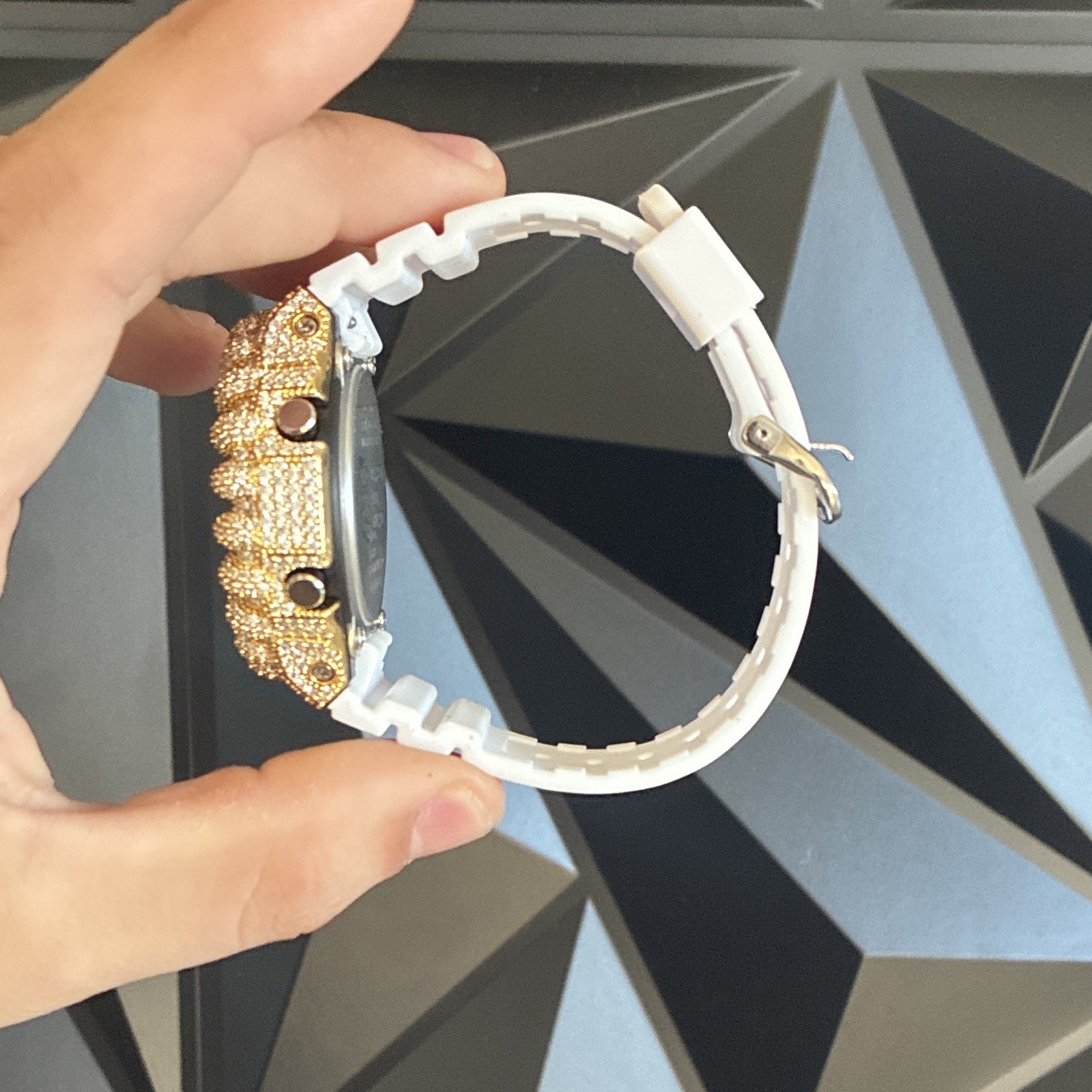 *ICED OUT* Casio G-SHOCK Analog/Digital Quartz Blue Dial White Resin Box Papers