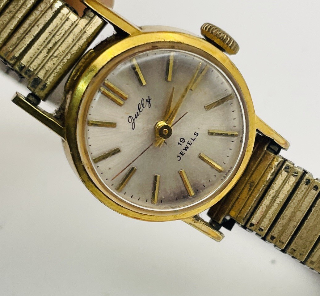 Vintage Lot 8 Mechanical Seiko Citizen Swiss watches