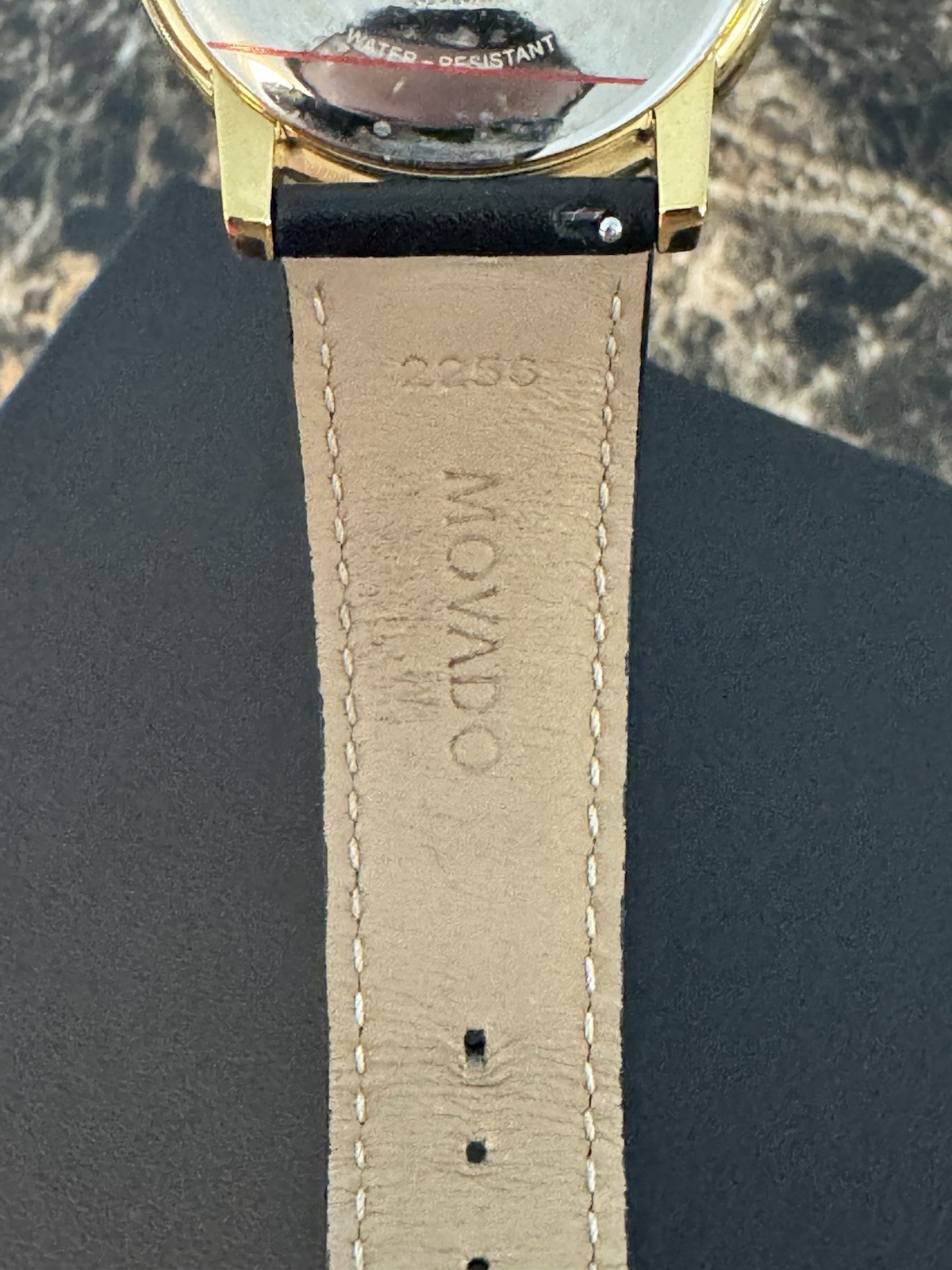 Movado Men Yellow Gold Watch Concave Dot Museum Dial 40mm – Black Leather Strap