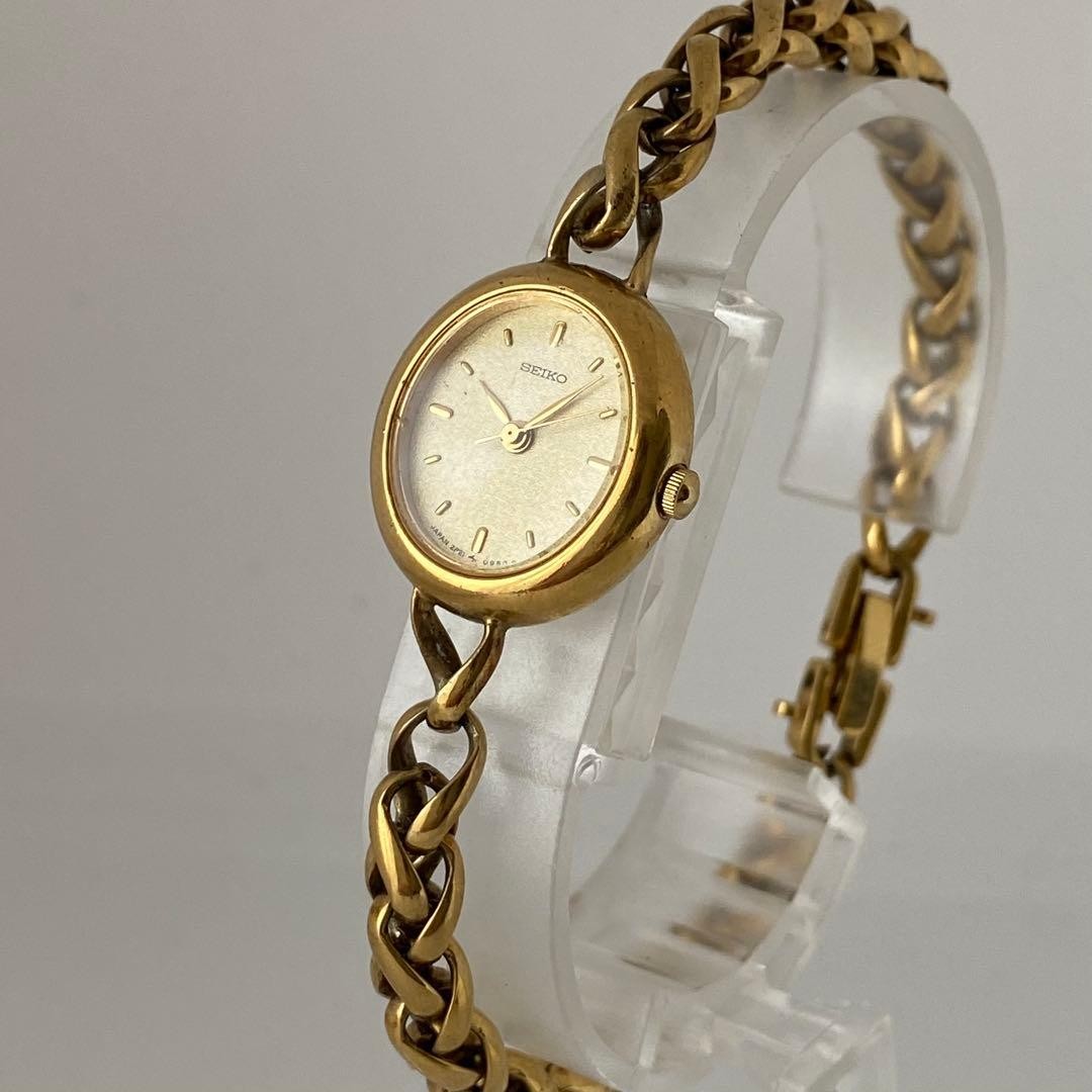 SEIKO Vintage Oval Chain Gold Wristwatch Working