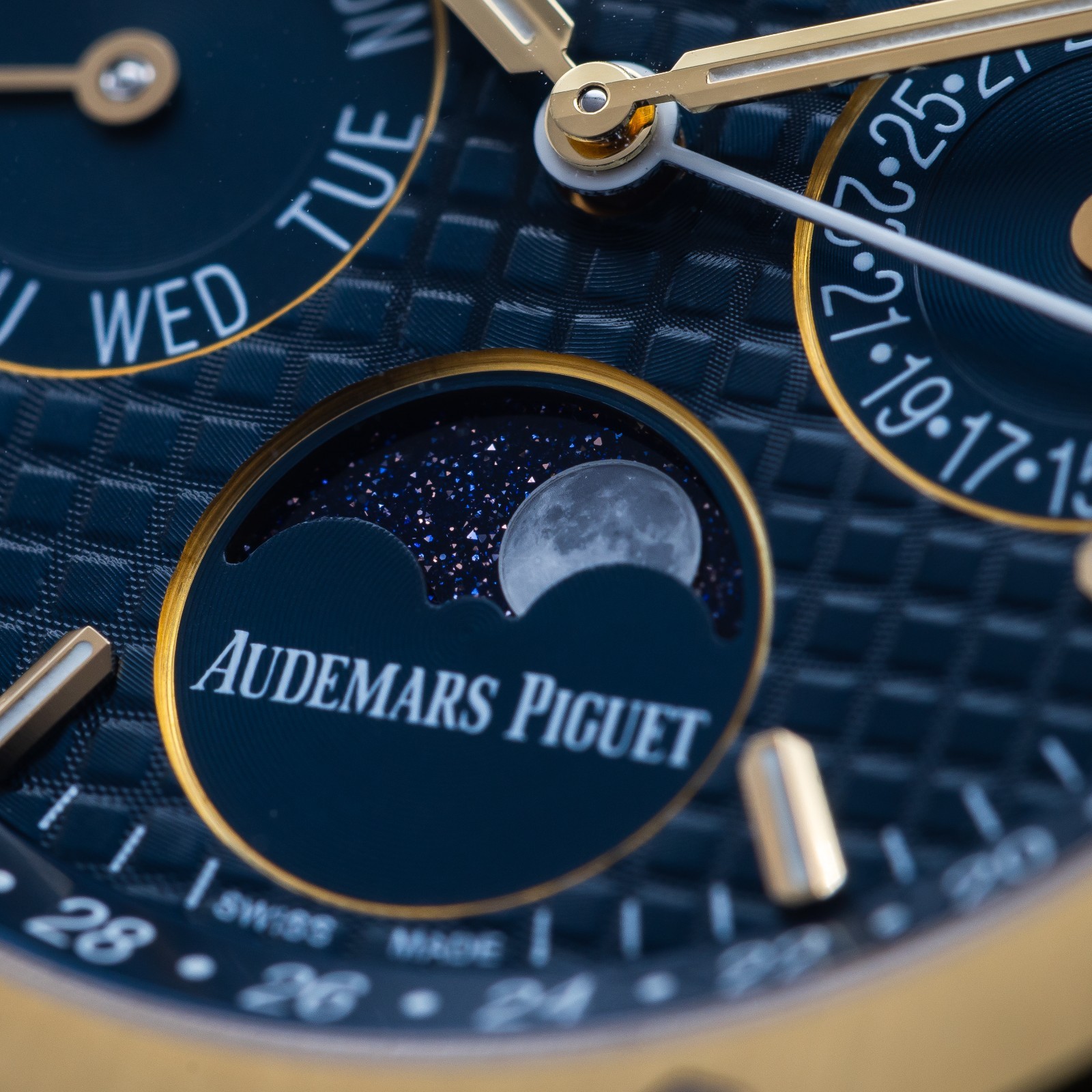 AUDEMARS PIGUET Royal Oak Perpetual Calendar Blue Dial 26574BA.OO.1220BA.01