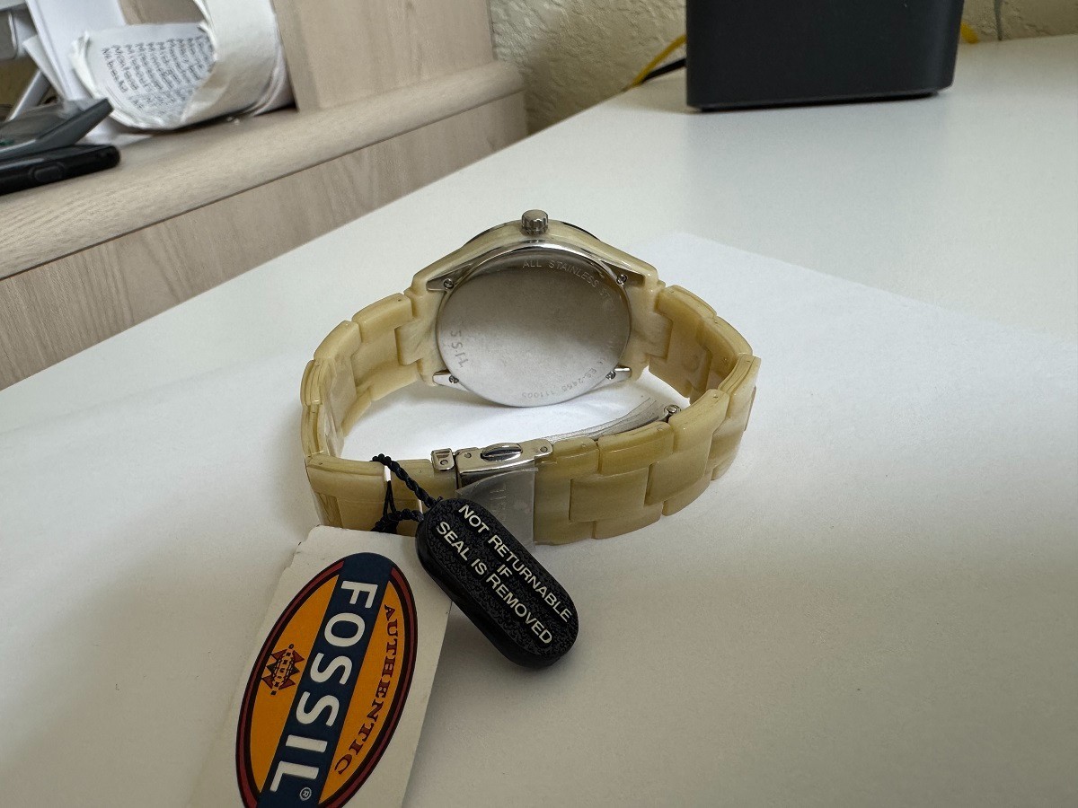 Fossil White Dial Crystals Day Date 24 hours ES-2455 watch 37mm