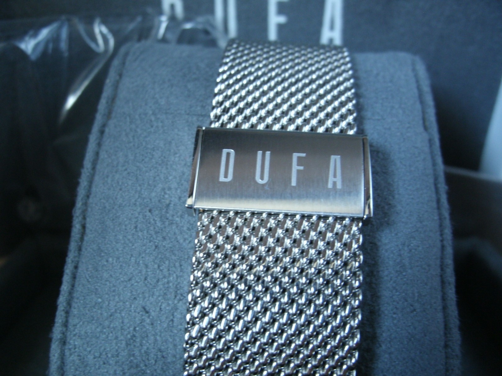 Dufa DF-9016 Bayer Watch working, keeping time. Swiss Sellita SW200