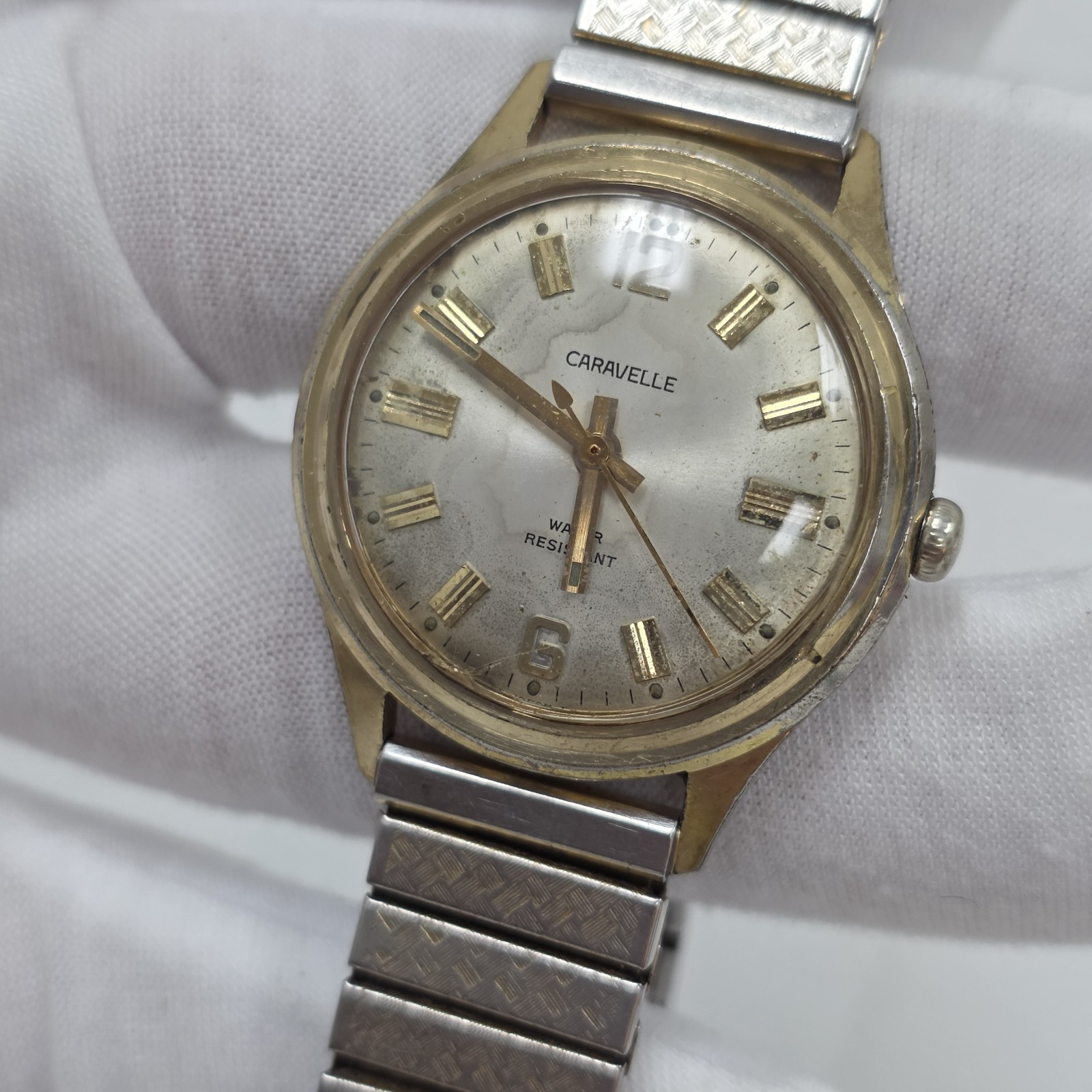 Caravelle by Bulova Vintage Watch 1973 Gold Tone – RUNNING