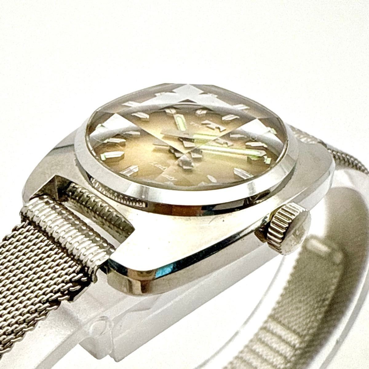 A109 Working Excellent Condition Antique TECHNOS Starlady Tonneau Case Cut Glass