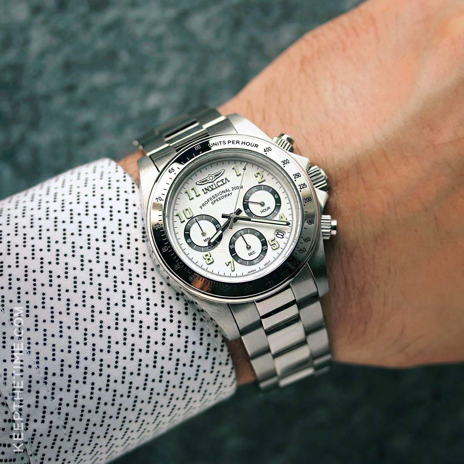 Invicta Speedway Men’s Quartz Chronograph 200m 44mm White Dial Silver/Black