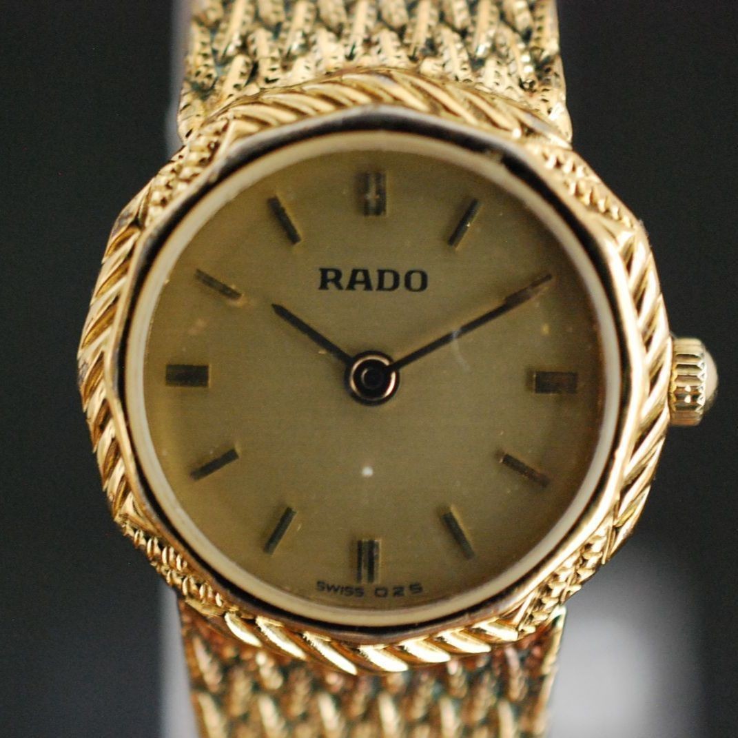 RADO Gold Vintage Women Wristwatch 20436172 Quartz Case 21x21mm Gold