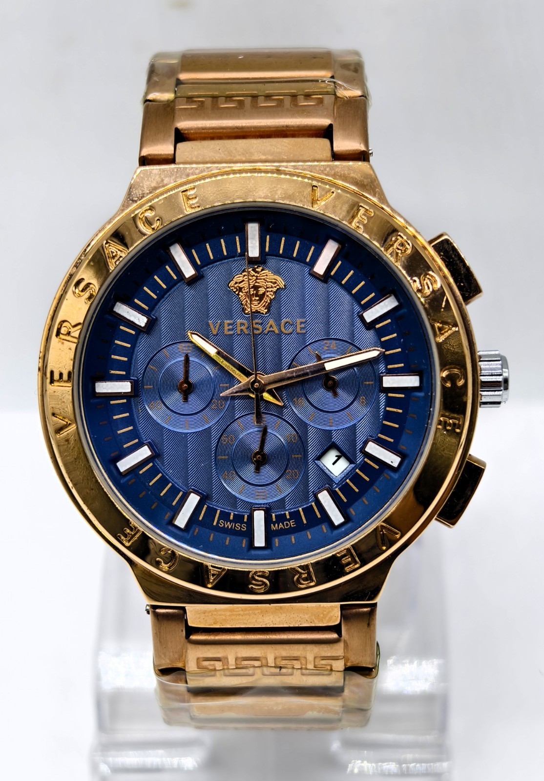 Fantastic Versace Chronograph Date Indicator Fix Bezel Men’s Wrist Watch