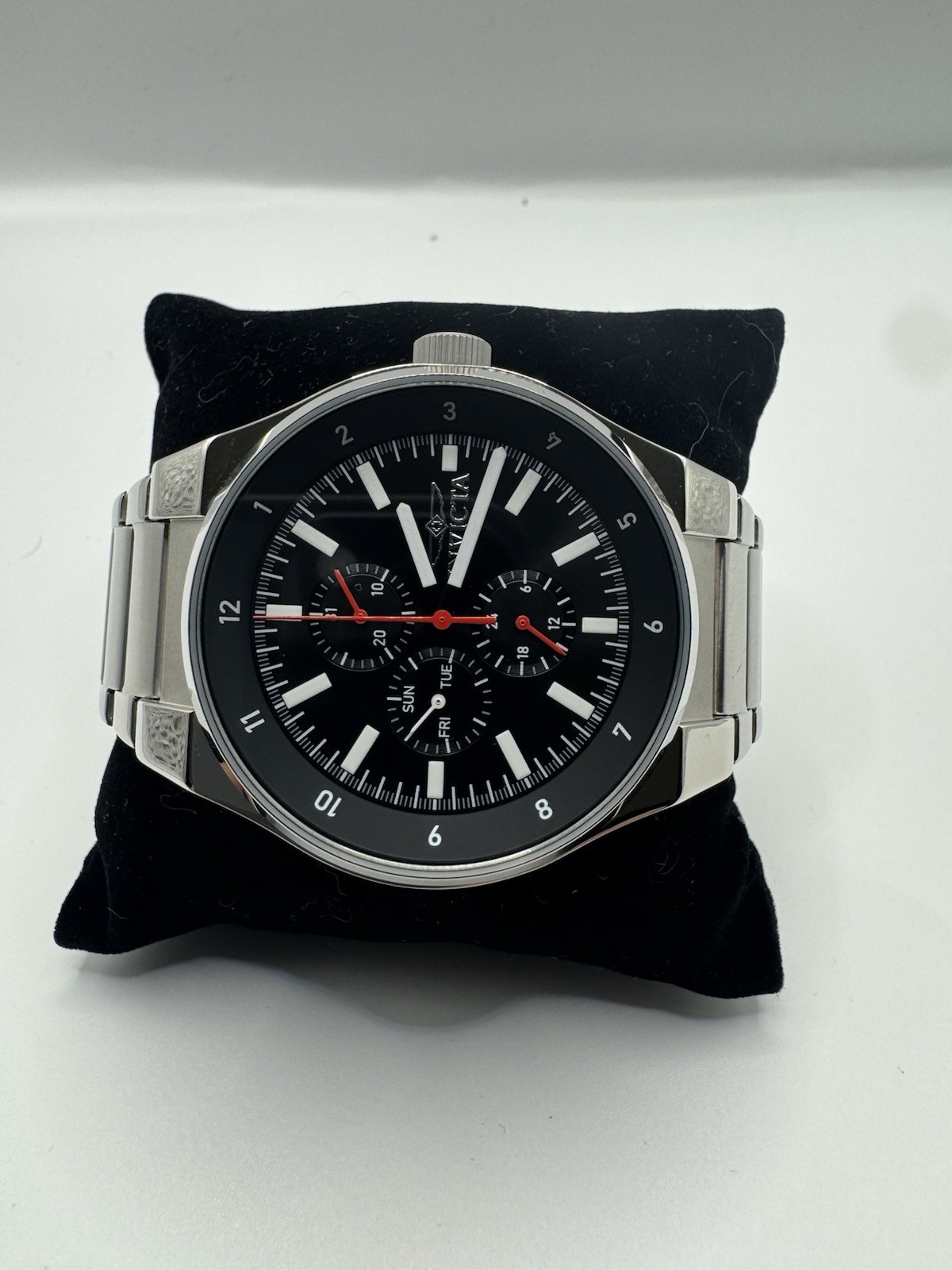 NEW! Invicta Racing Men’s Watch – 44mm. Steel (AIC-47547)
