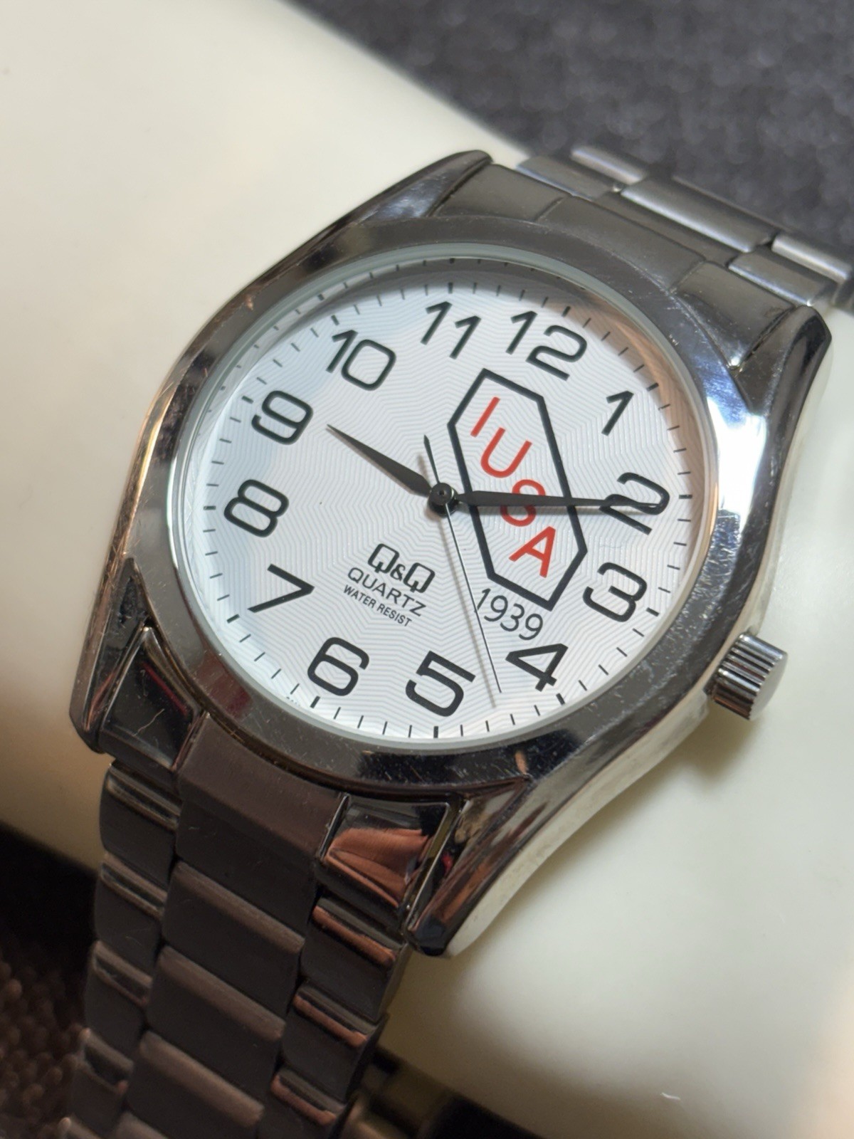 Q&Q Men’s Watch By Citizen IUSA 1939 Silver Tone Stainless Band New Battery