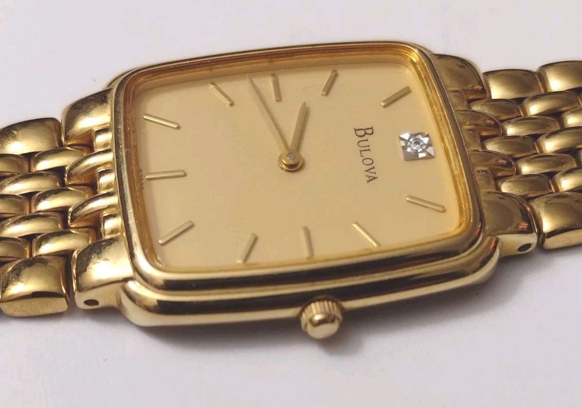 Vintage Men’s Formal Dress Gold Tone Diamond Bulova Quartz Watch Service Award