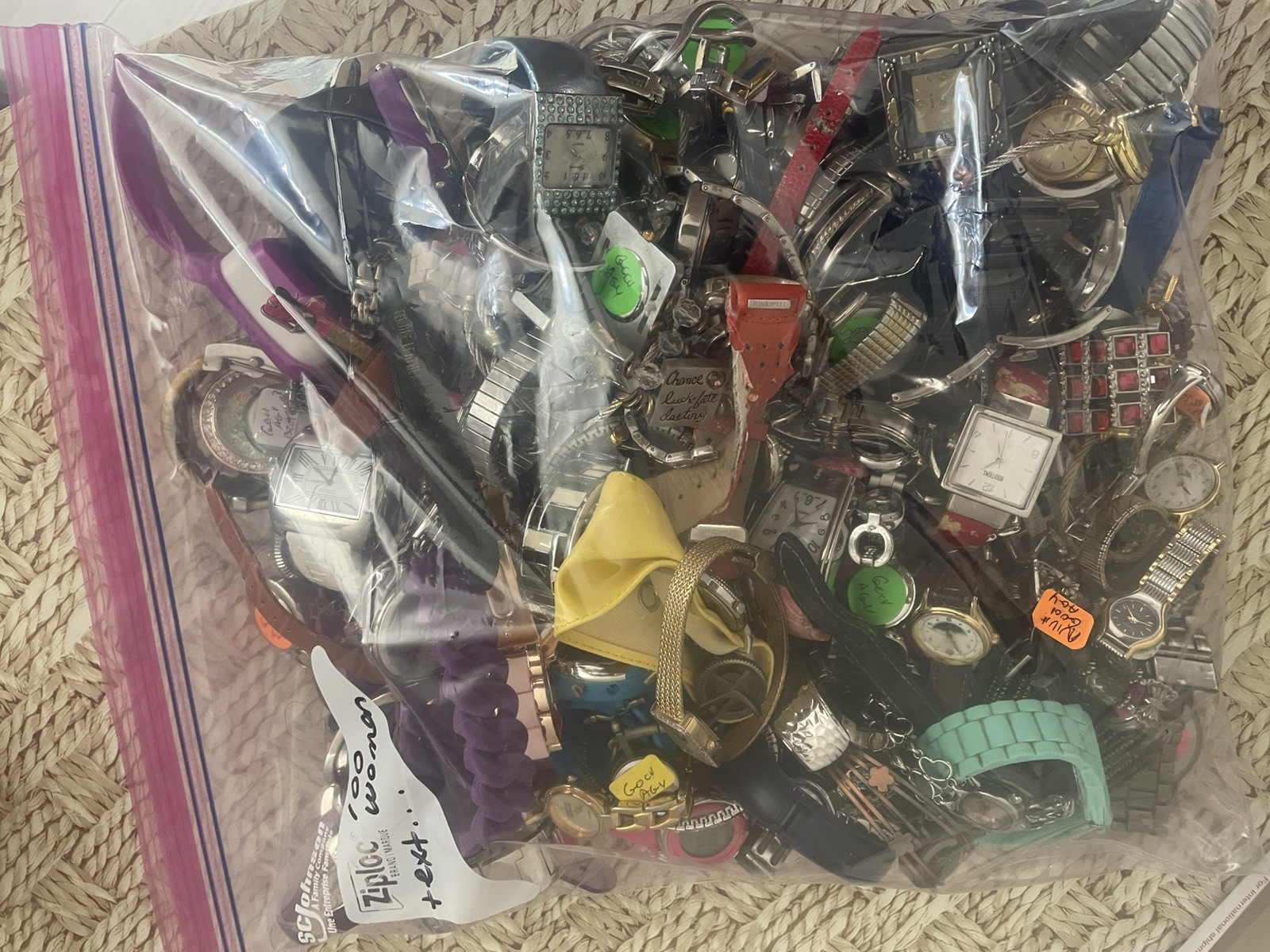Lot of watches, parts, repair, art, some may only need a battery and/or a band