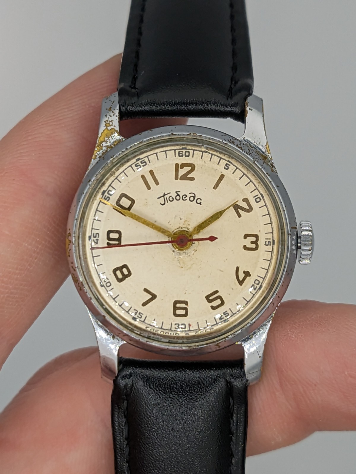 Pobeda Central Second 2609 Soviet USSR Mechanical Men Military Vintage Watch