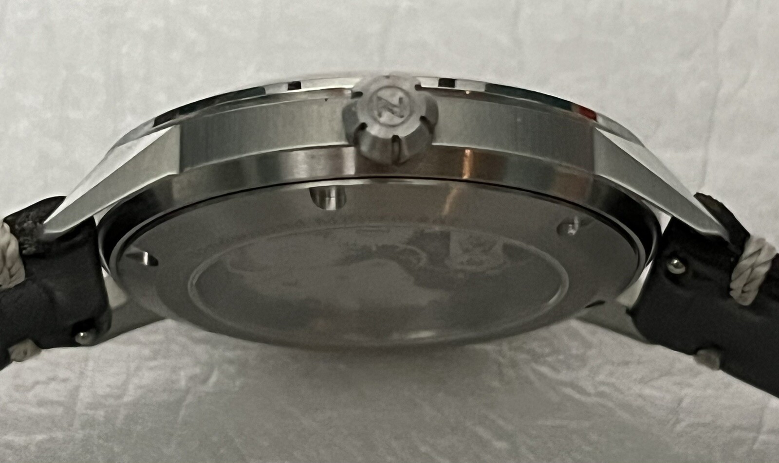 New STORE DISPLAY Zelos COMET 39MM NASA EDITION – DEALER & WARRANTY