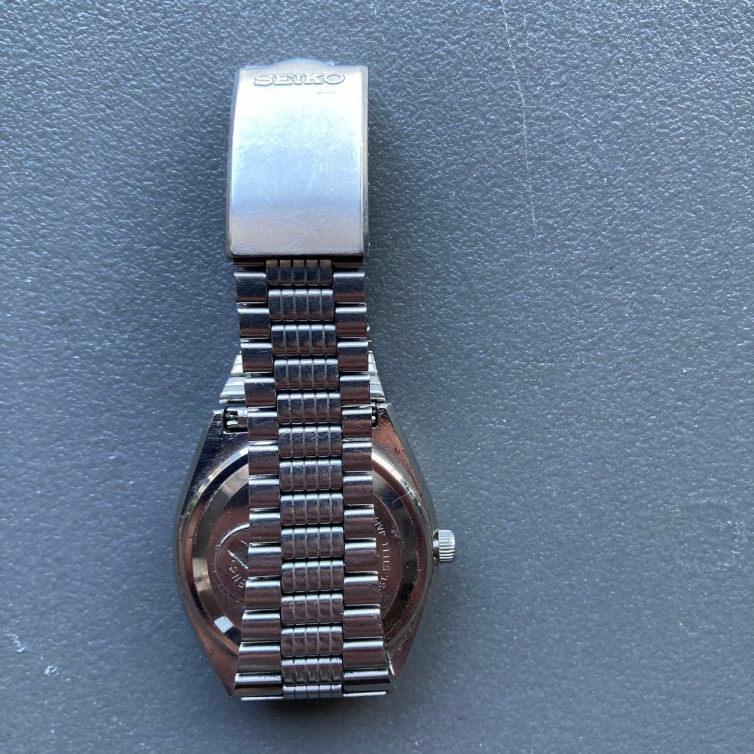 Seiko Digital Wristwatch Black Silver Bracelet Push-Button Deployant Accessory