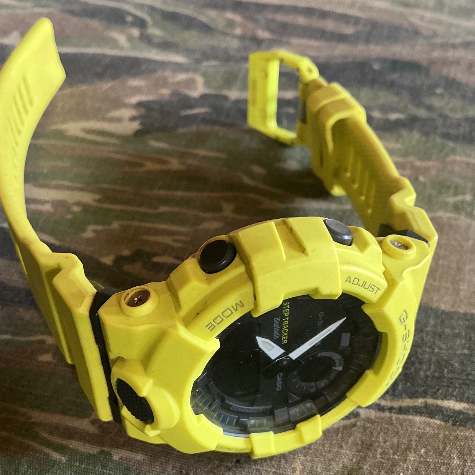 Casio G Shock Watch GBA-800 Rare Color Yellow