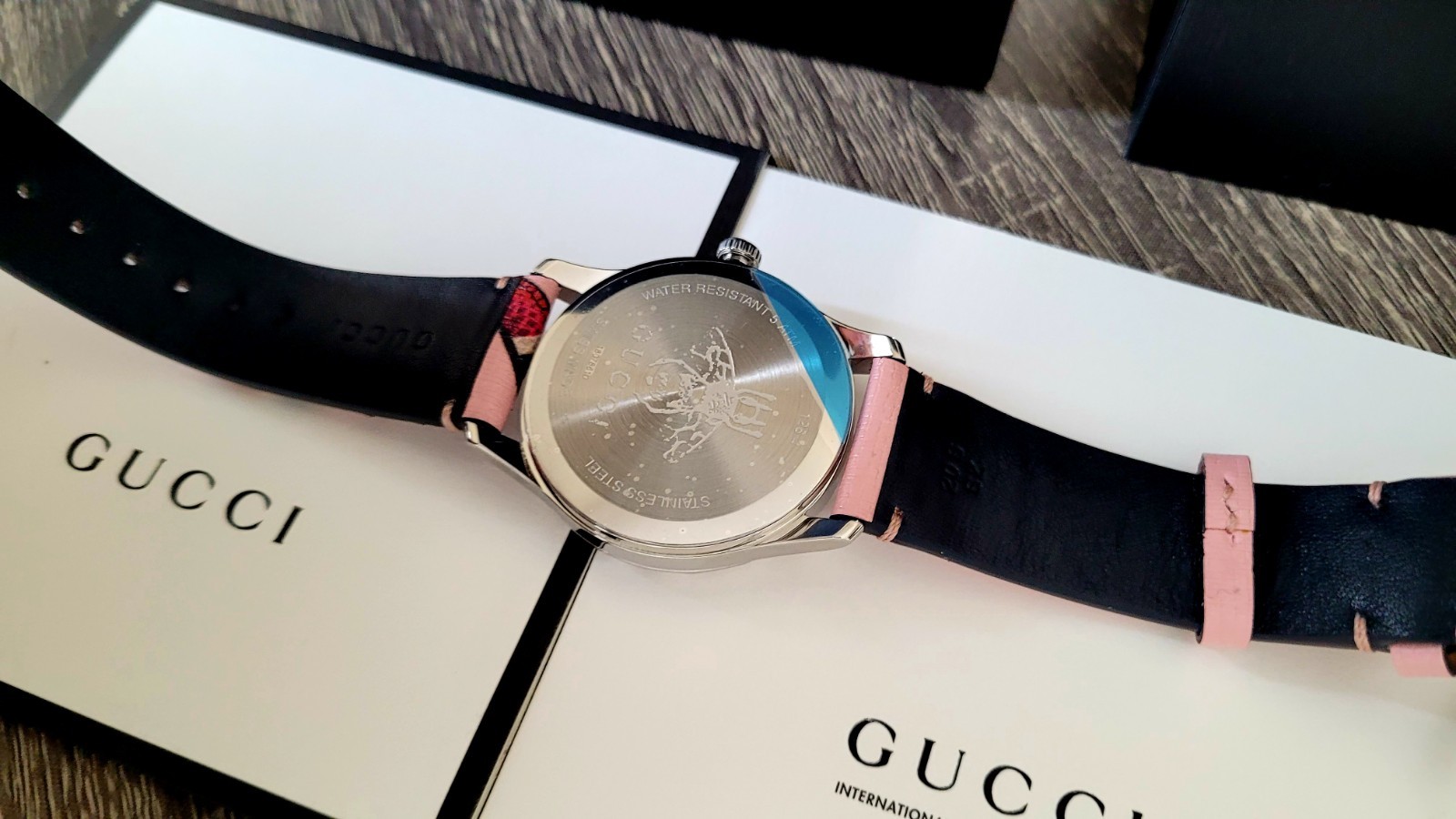 Gucci 126.4 G-TIMELESS Kingsnak,Authentic,38MM Case,New With Box and Tag.