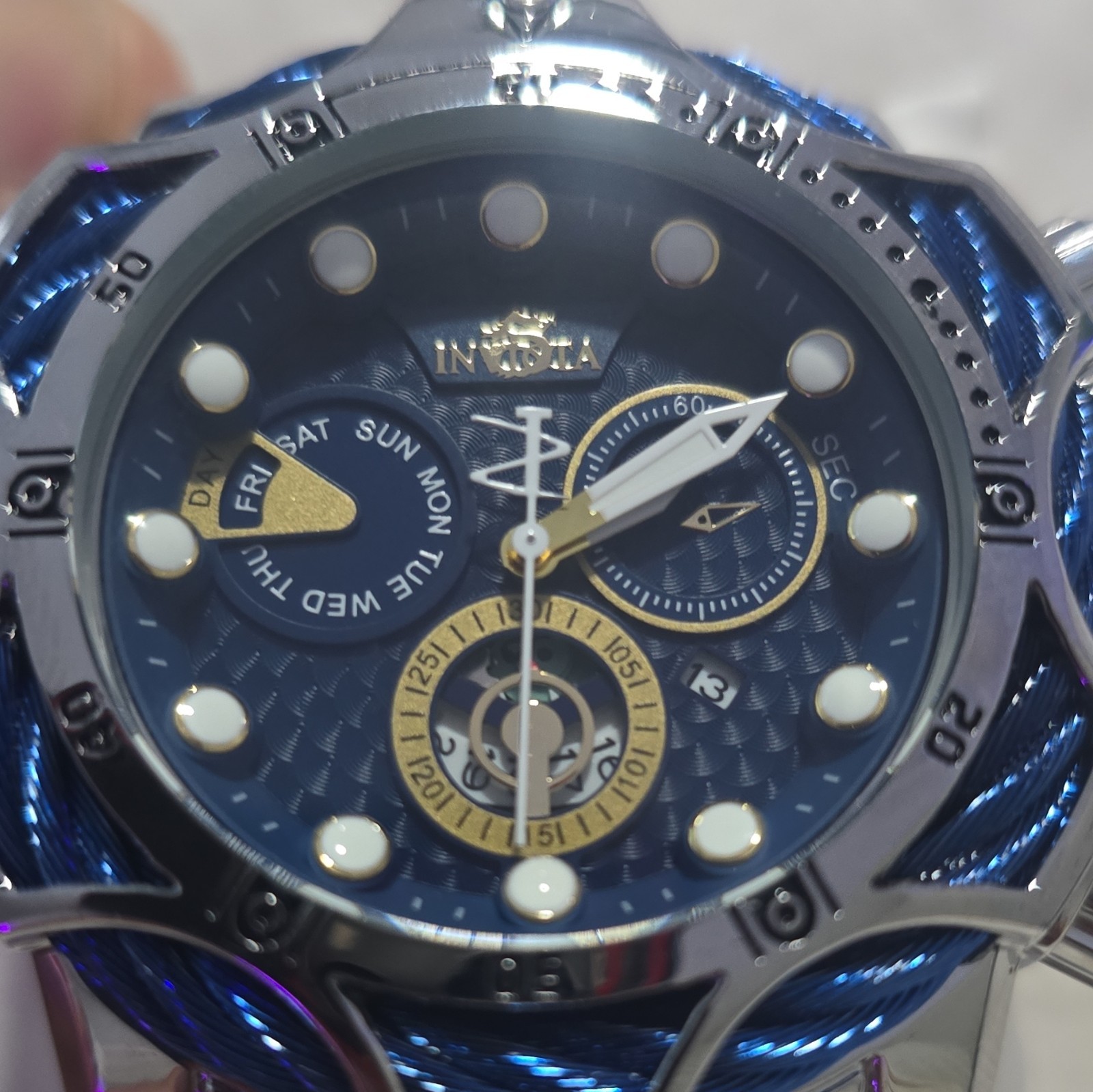 Invicta Bolt Men’s Quartz Blue Textured Dial Silver Bracelet Day/Date Box